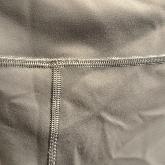 lululemon - Wunder Train High-Rise Light Green Crop Legging - Size 12 - Picture 9 of 12